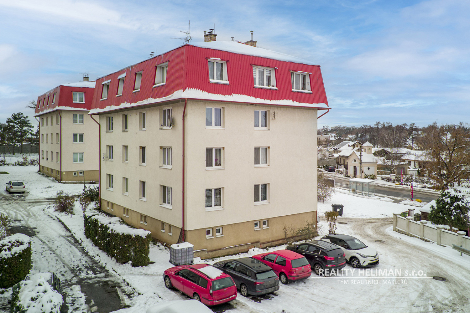 Náměstí Vítězslava Hálka, Odolena Voda - Dolínek, okres Praha-východ