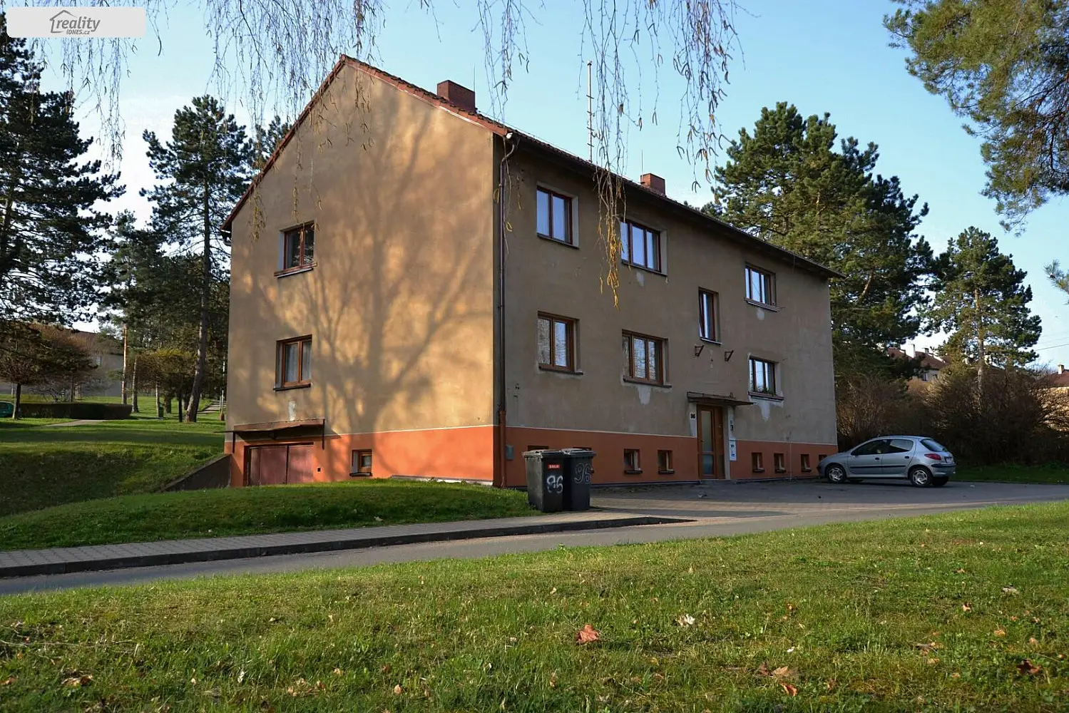 Československé armády, Chvaletice, okres Pardubice