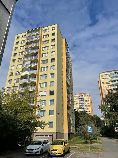 Paláskova, Praha 8 - Kobylisy