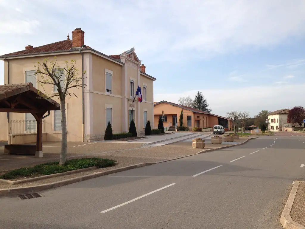 Centre du village de Crottet