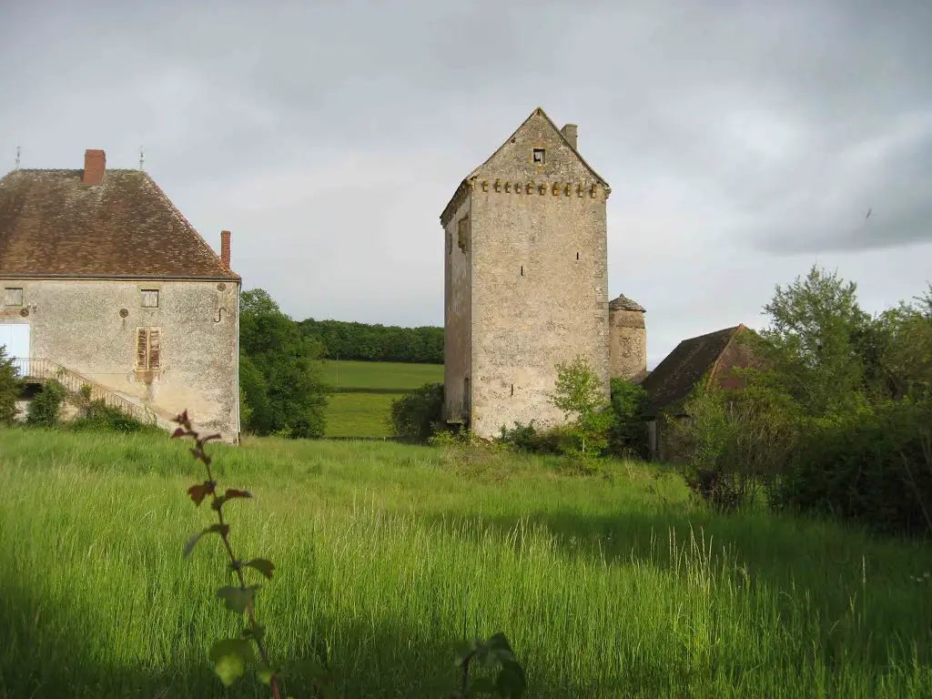 St Privé, Château - tour 