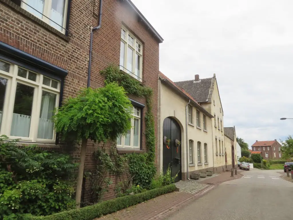 NL - Eckelrade - Dorpsstraat