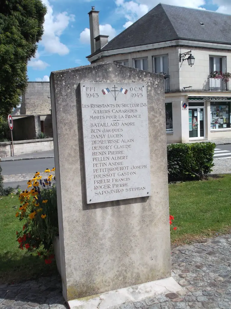 02-Vic sur Aisne mémorial de la Résistance