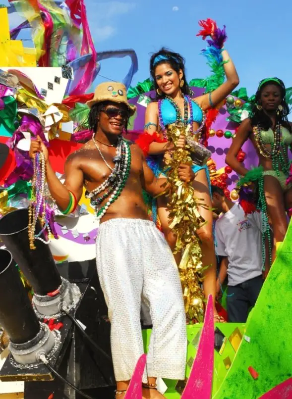 Alegre Carnaval de La Ceiba