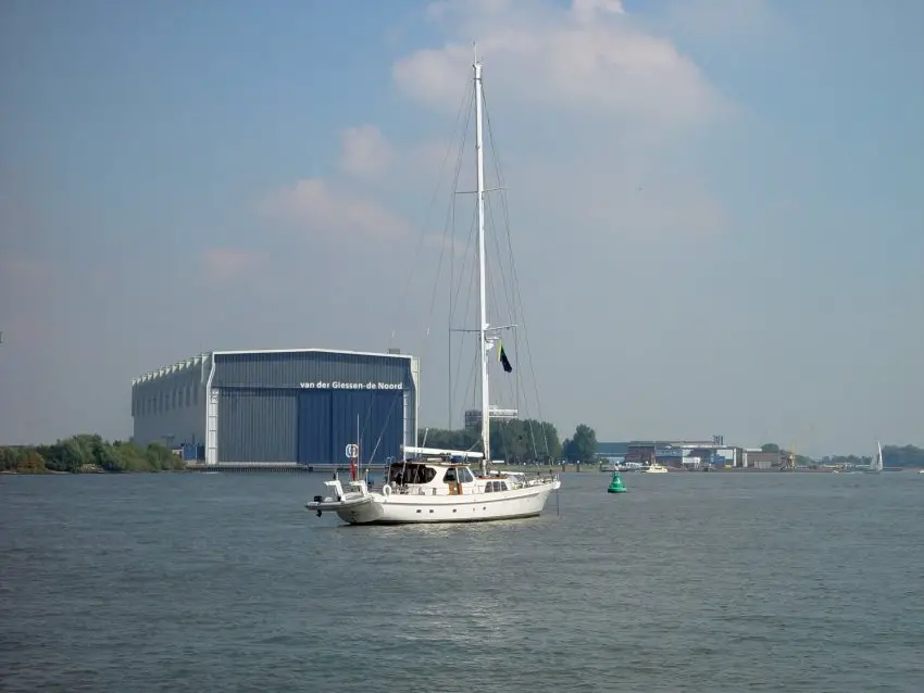 Sailboat Nieuwe Maas