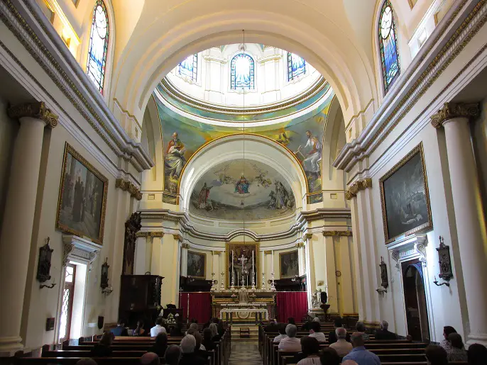 Sliema: Church of Stella Maris (Interior)