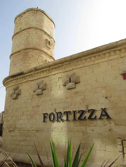 Sliema: Fort (Restaurant Fortizza)