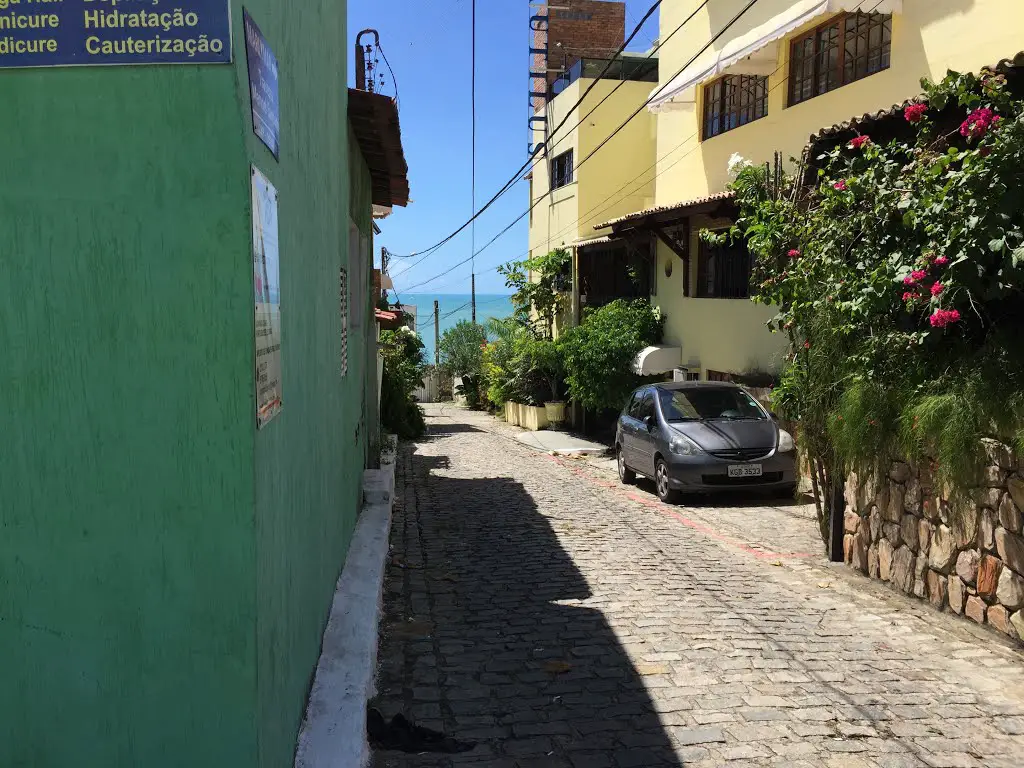 Rua Estreita sentido praia, Vila de Ponta negra, Natal - RN, Brasil |  