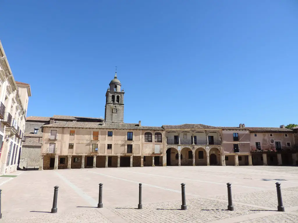 Plaza Mayor ,Casco antiguo de Medinaceli , Sória. España. (AmandoFej.)