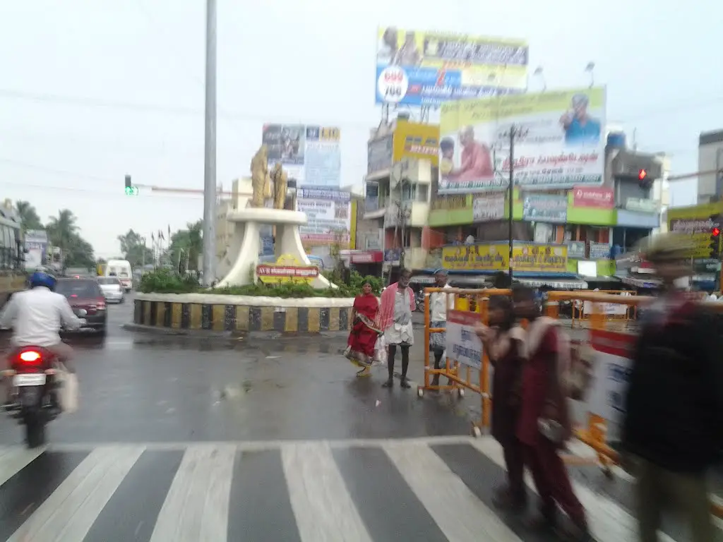 நான்கு வழி சந்திப்பு தருமபுரி Four road junction Dharmapuri.