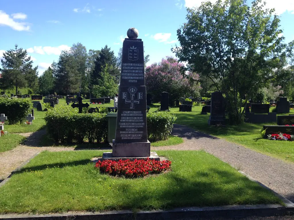 A monument for soldiers who died in Finnish civil war