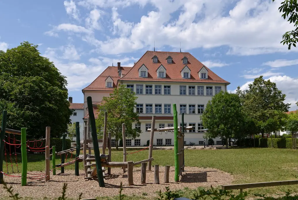 Pestalozzi Grundschule, Gersthofen, Bayern, Juli 2015