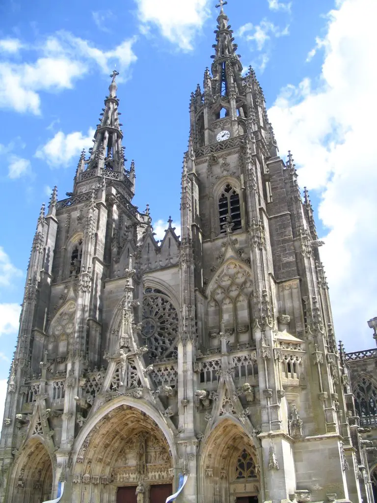 Le Epine-i Notre Dame