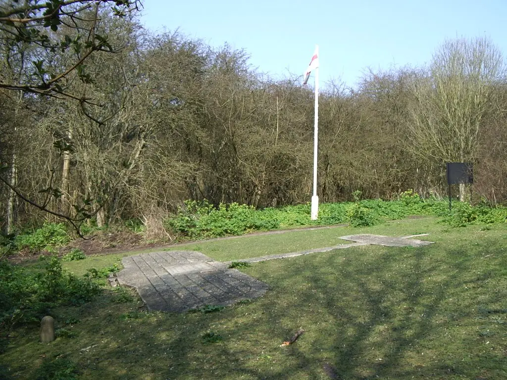 Louis Bleriot Memorial, Northfall Meadow, Dover Castle, Kent, United Kingdom 3