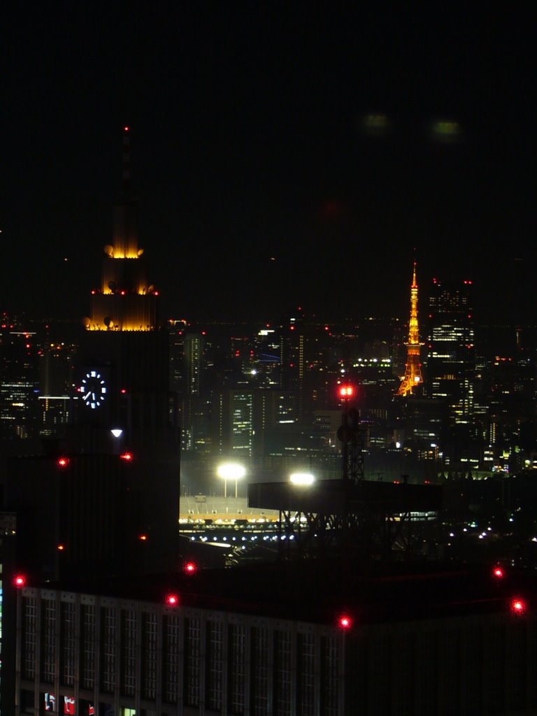 Ntt Docomo Yoyogi Building Nttドコモ代々木ビル National Olympic Stadium 国立霞ヶ丘陸上競技場 And Tokyo Tower 東京タワー Mapio Net