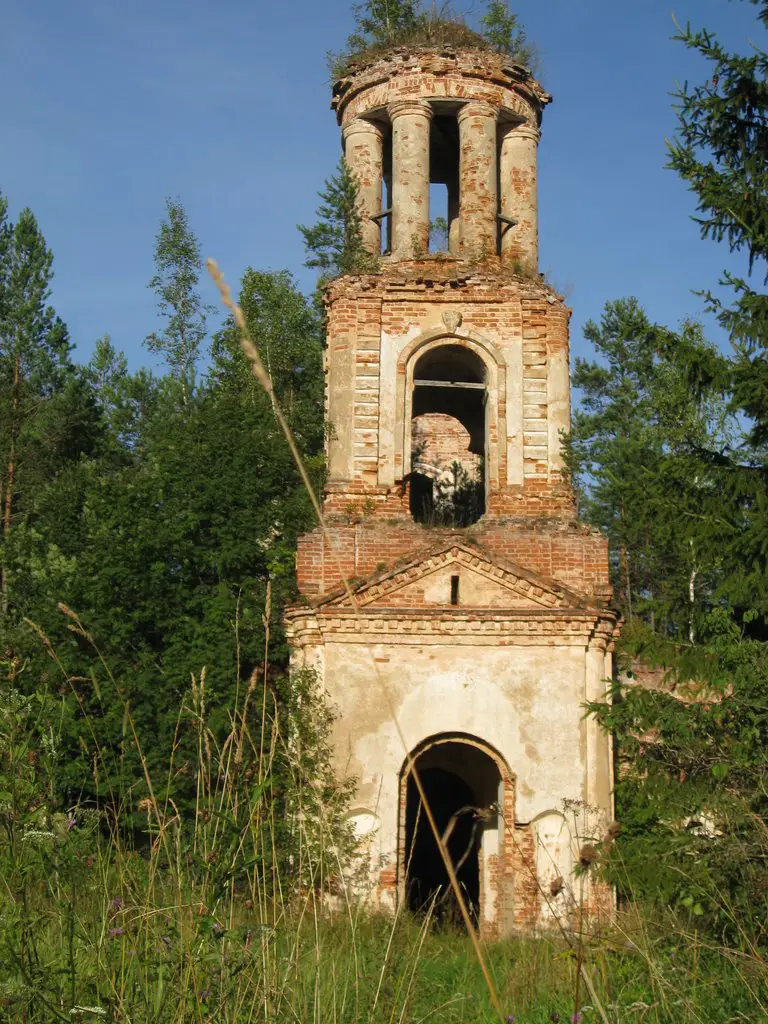 2008 - Горышенская заброшенная церковь (2)