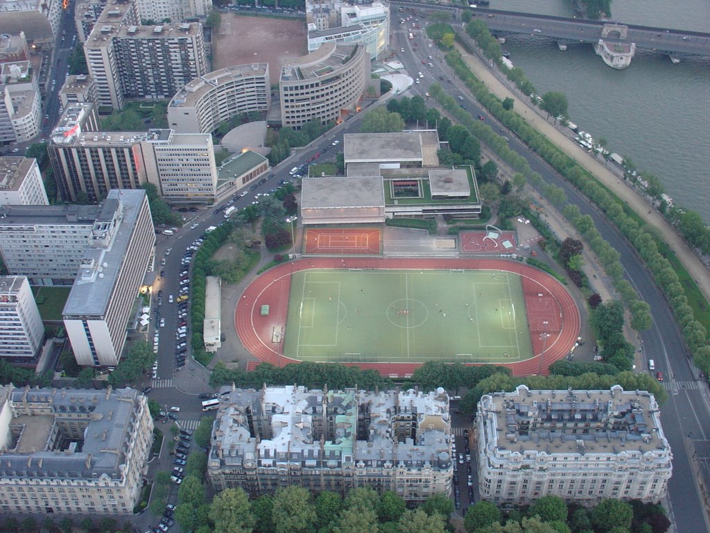 Eiffel Stadium View Mapionet