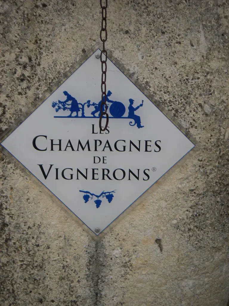 Les Champagnes de Vignerons