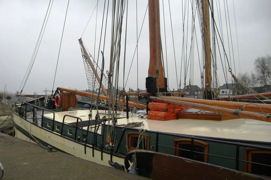 De Bruine vloot in haven van Zwartsluis (Trudi)