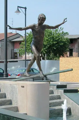 Leonardo Lucchi Piazza della Vita