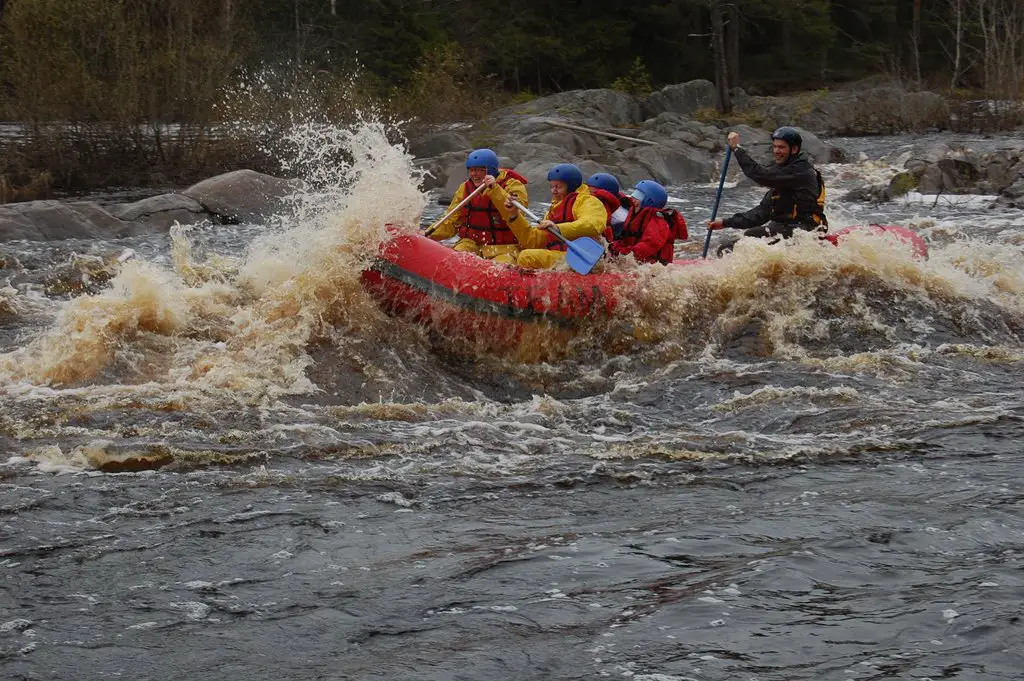 Koiteli Rapids - River rafting - www.ahelamykset.com