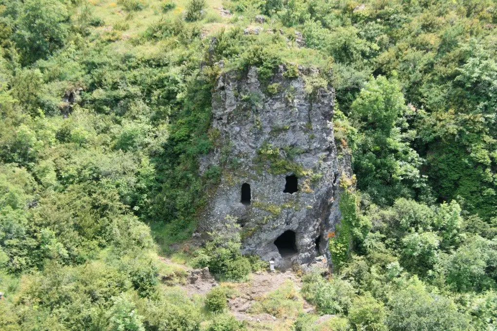 Grottes de Montbrun - Maisons troglodytes