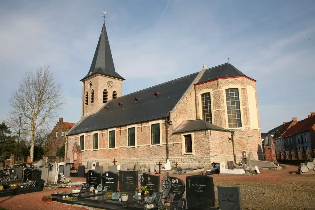 Sint Martinuskerk, Oeselgem, BE
