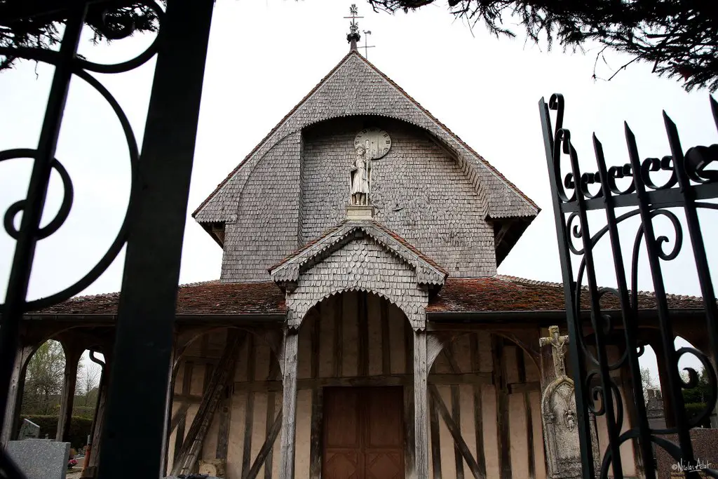 Lentilles [10] • Eglise Saint-Jacques et Saint-Philippe [XVIème]