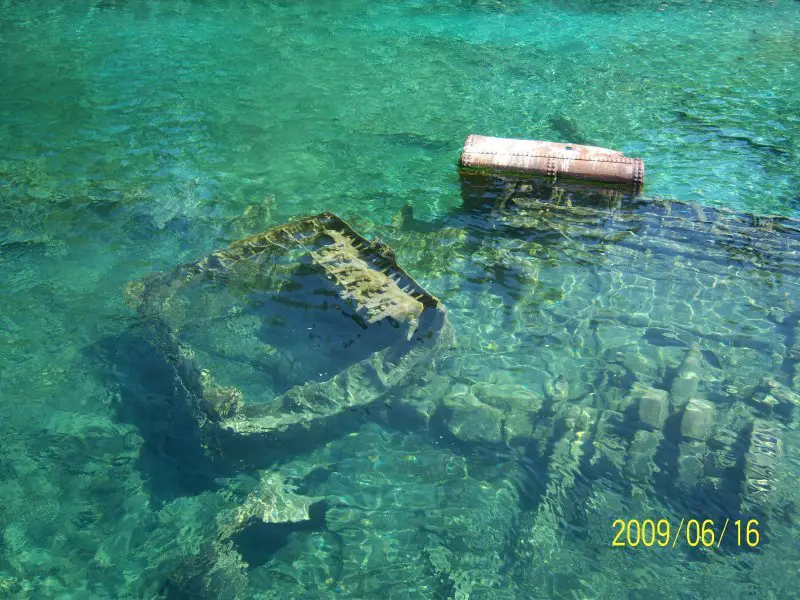 Sunken Ship In Big Tub Harbour Viewed From Tour Boat