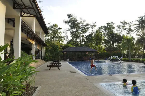 Resort lundu booking retreat Pandan GoldCoast