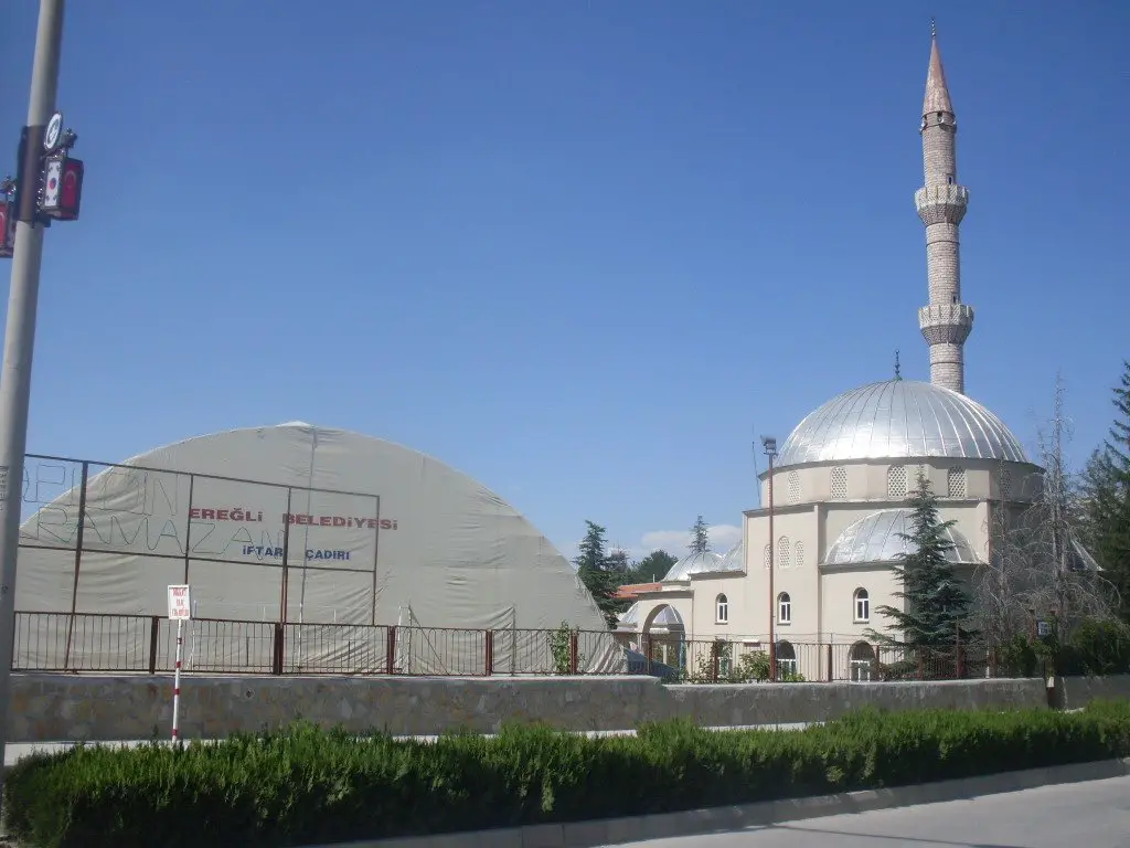 İftar Çadırı ve Sümer Camii