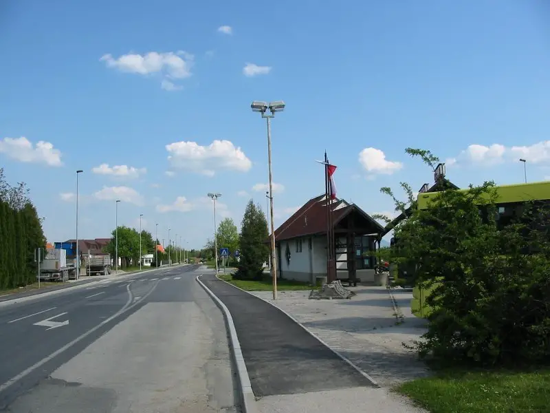 Avtobusna postaja