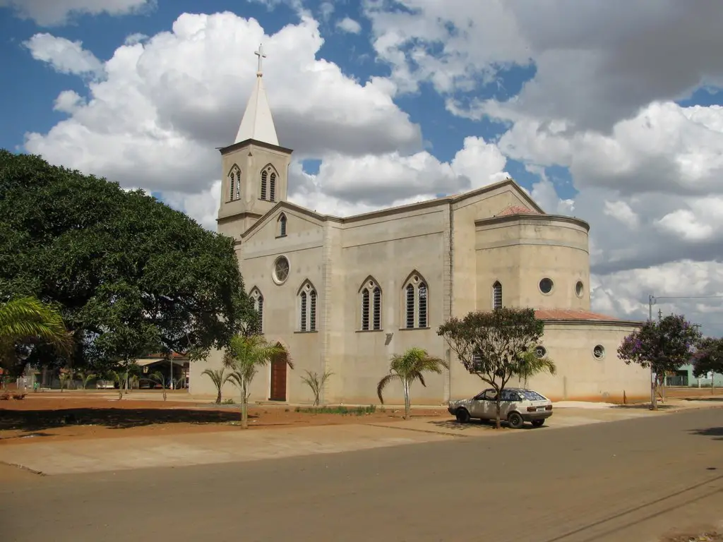 Igreja Matriz de Campo Limpo de Goiás