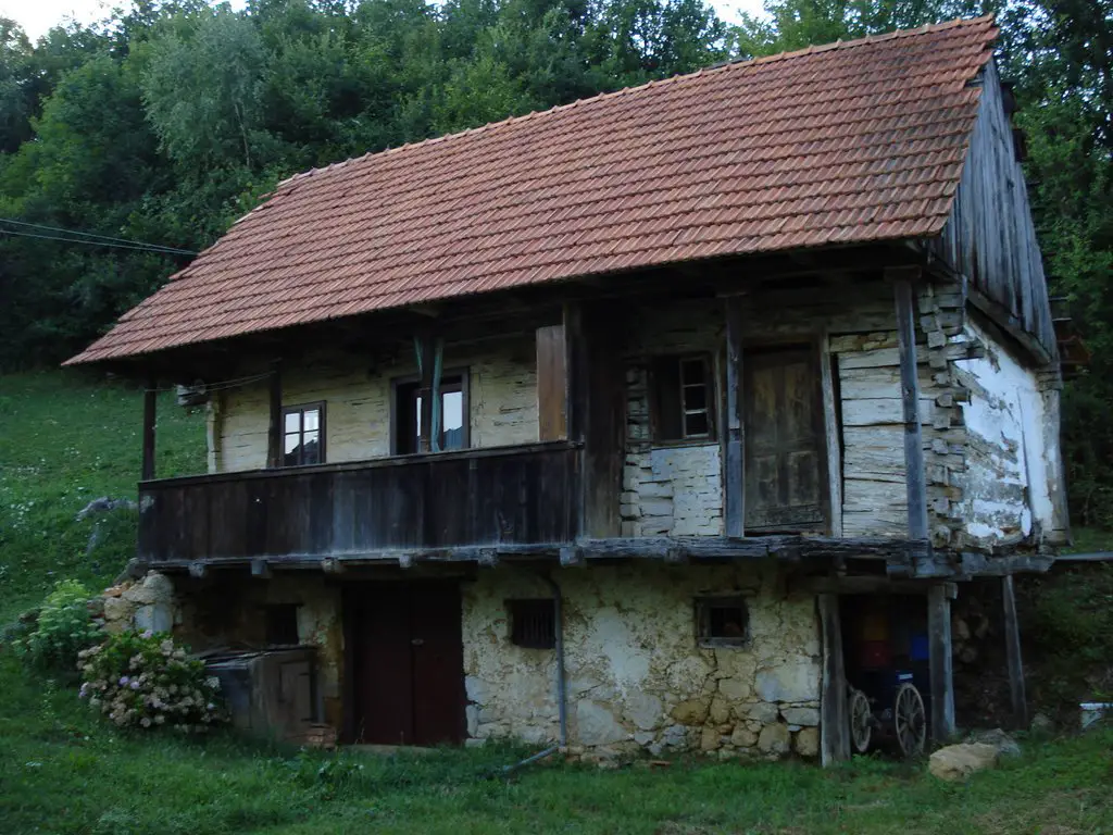 Tomašnica - Stara hiža na Pavlić Brdu
