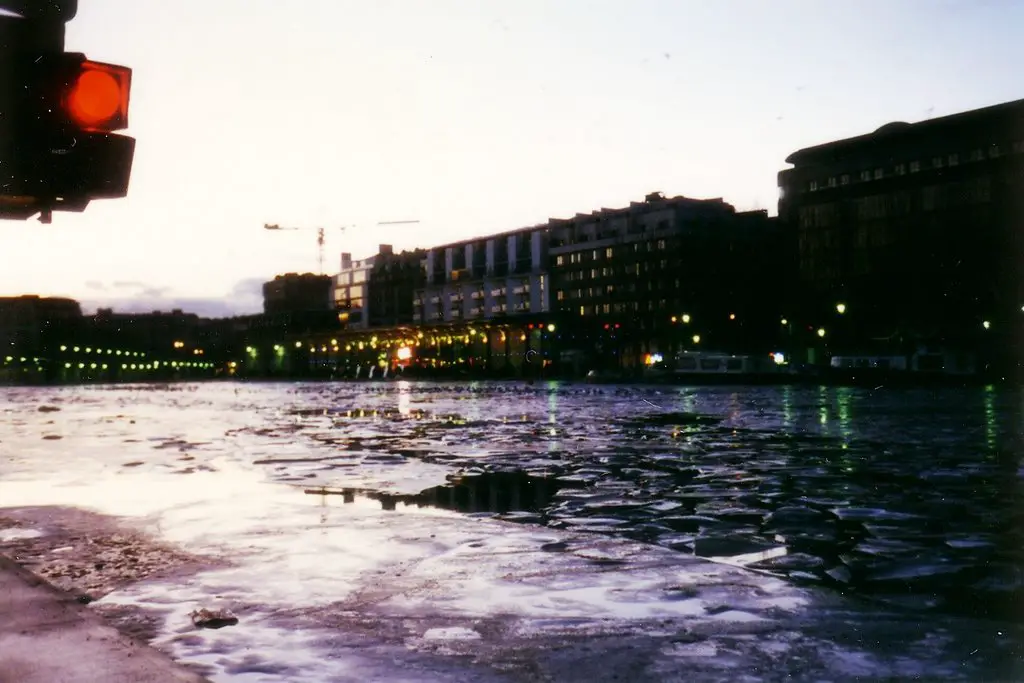 Le canal gelé-1996