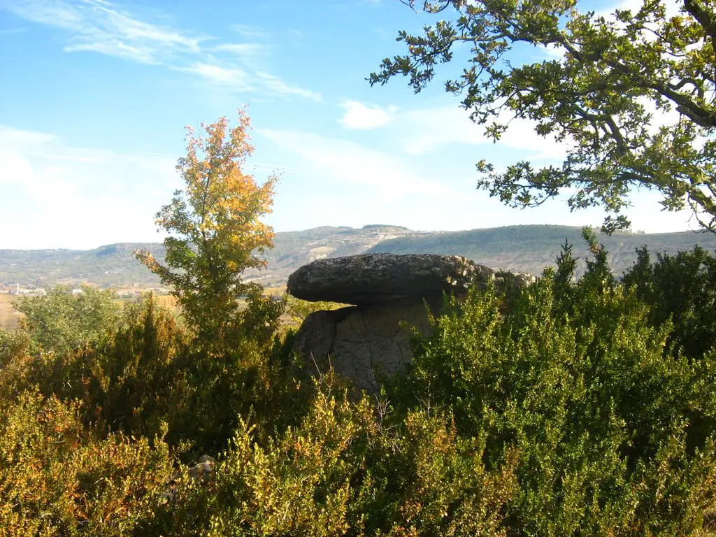 dolmen en ardeche sud (lussas)