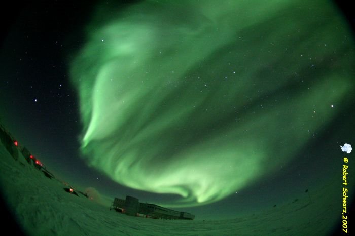 Auroras over the Amundsen-Scott South Pole Station
