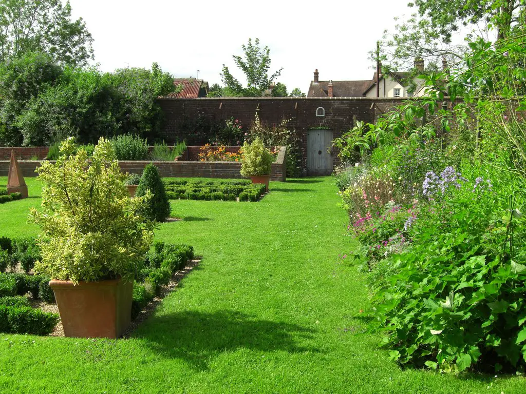 St Mary S House And Victorian Secret Garden Bramber Mapio Net