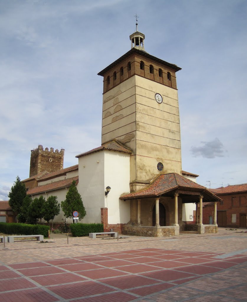 Iglesia de San Juan Bautista - Laguna de Negrillos - León - Castilla y León  | Mapio.net