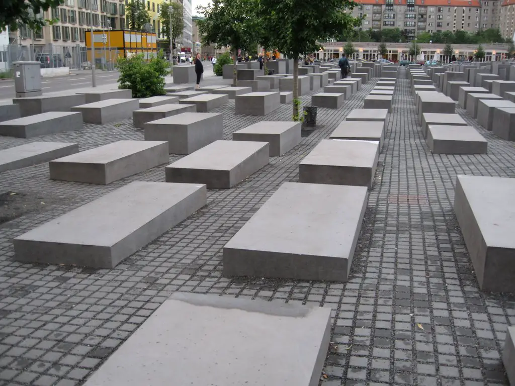 Holocaust -Monument
