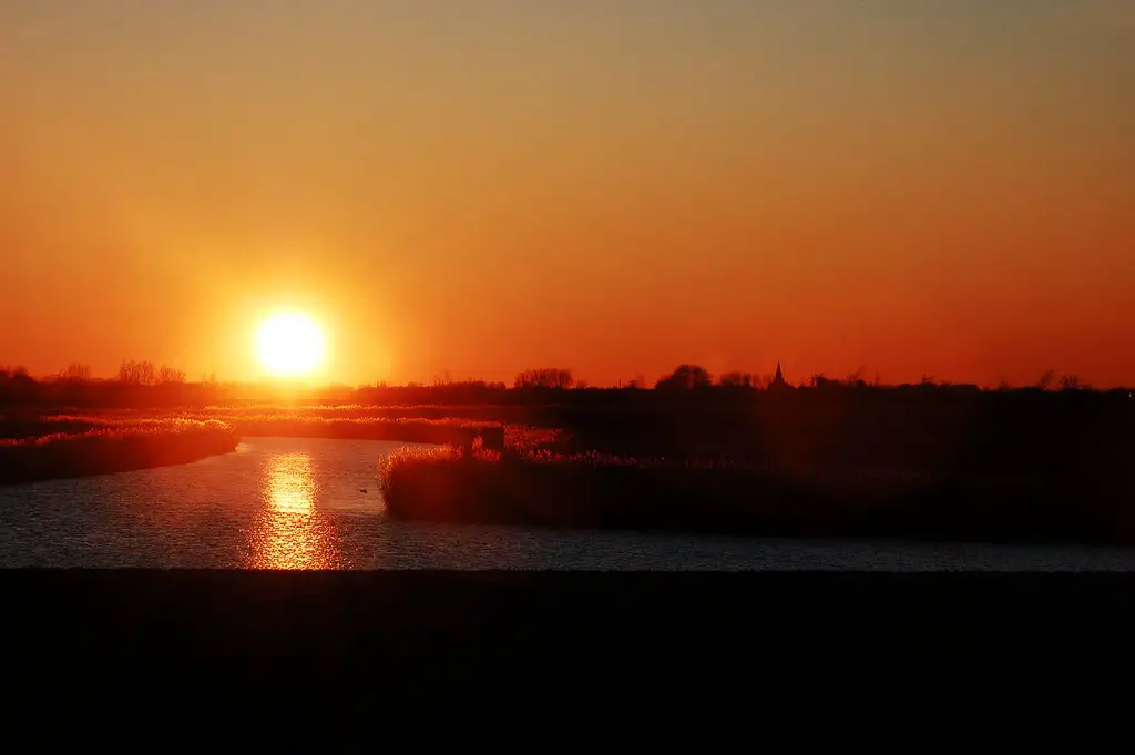 Evening sun near Oud Gastel, Netherlands