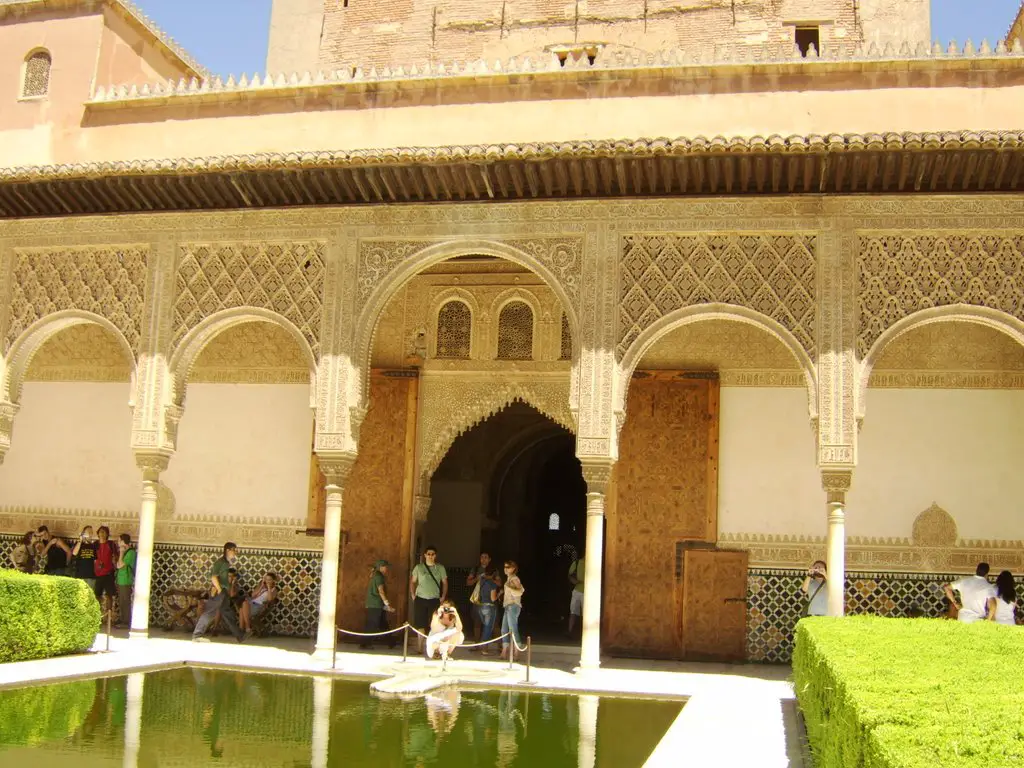 Inside Alhambra 4