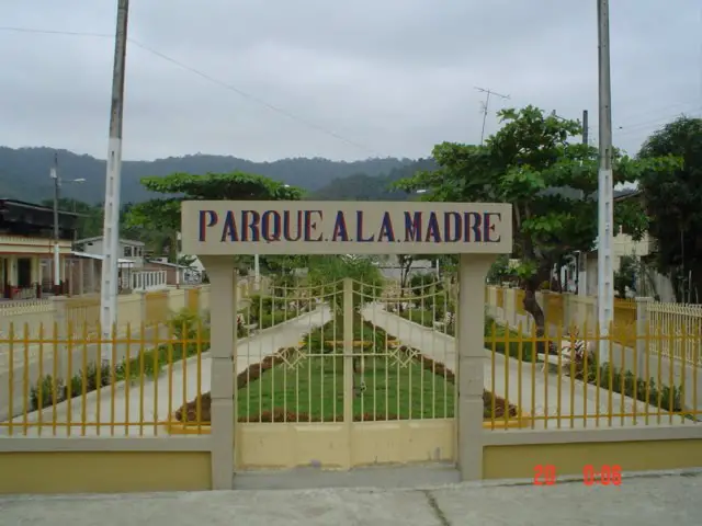Parque A La Madre Sucre 24 De Mayo Mapio Net