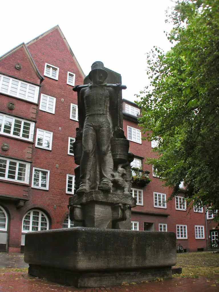 Monument to famous Hamburg's water-carrier Hans Hummel