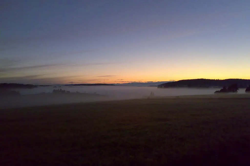 Incredibly gorgeous sunset and foggy fields at Hyönölä, Nummi-Pusula (11:14 pm)