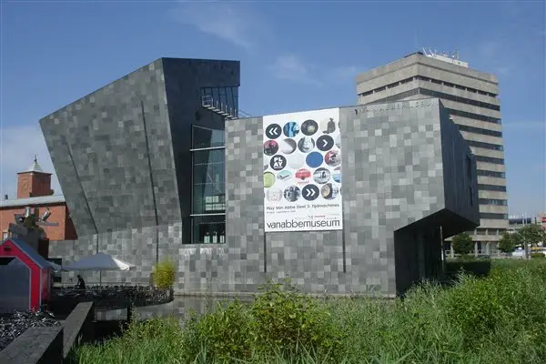 van Abbemuseum in Eindhoven (nieuwe gedeelte)