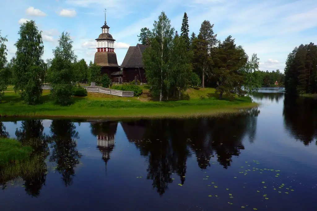 Iglesia vieja de Petäjävesi, Finlandia