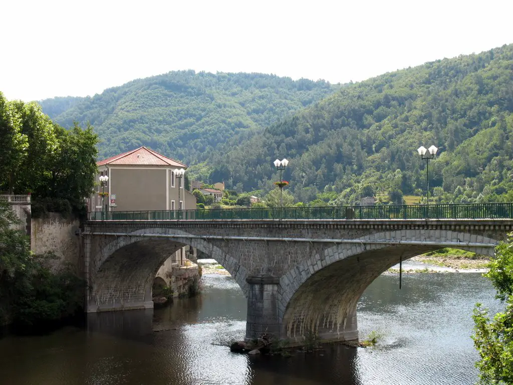 Bridge in Les Ollieres