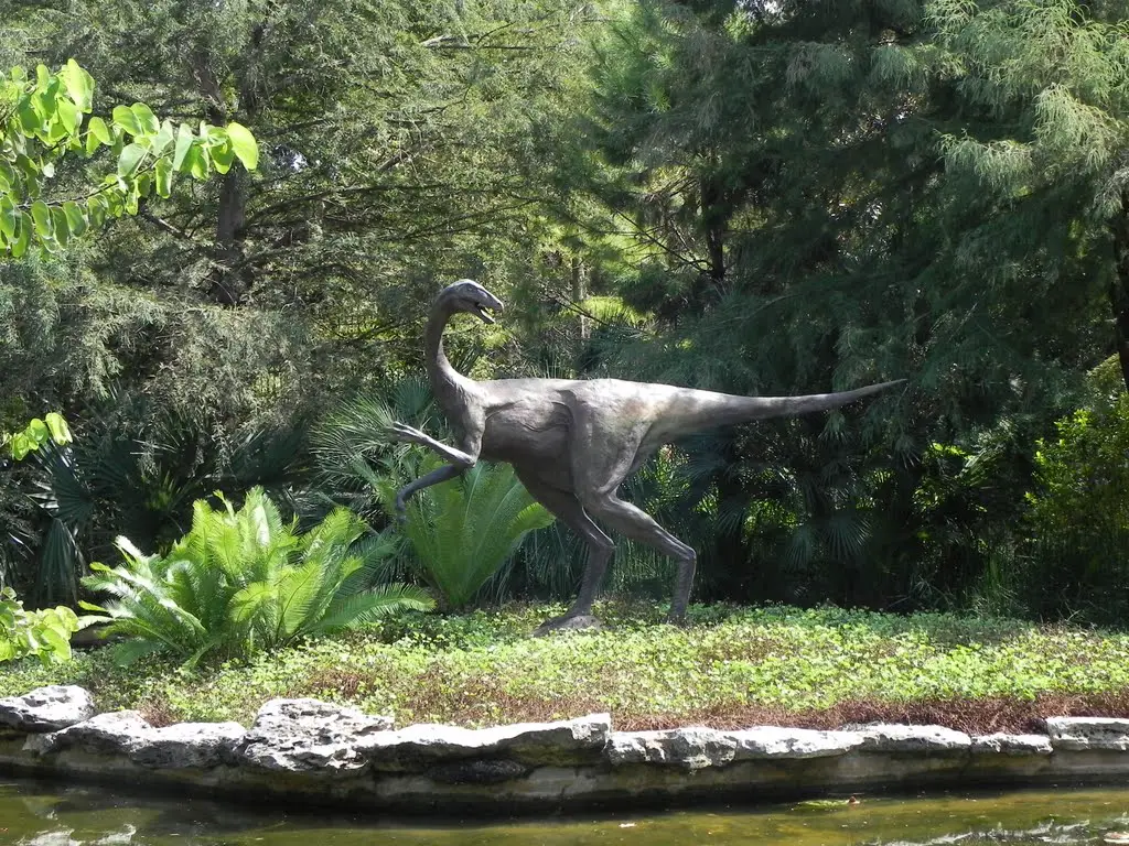 Dinosaur At Zilker Botanical Garden Mapio Net