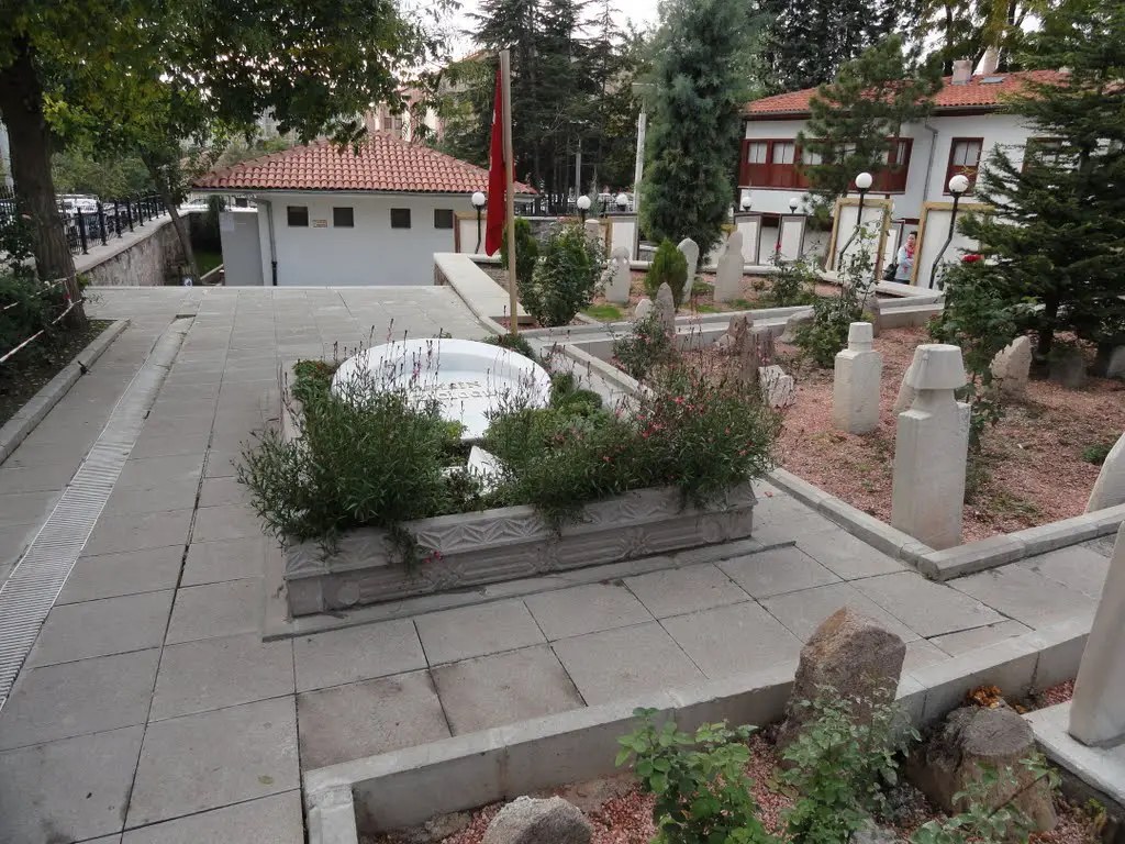 Muhsin Yazıcıoğlu'nun mezarı